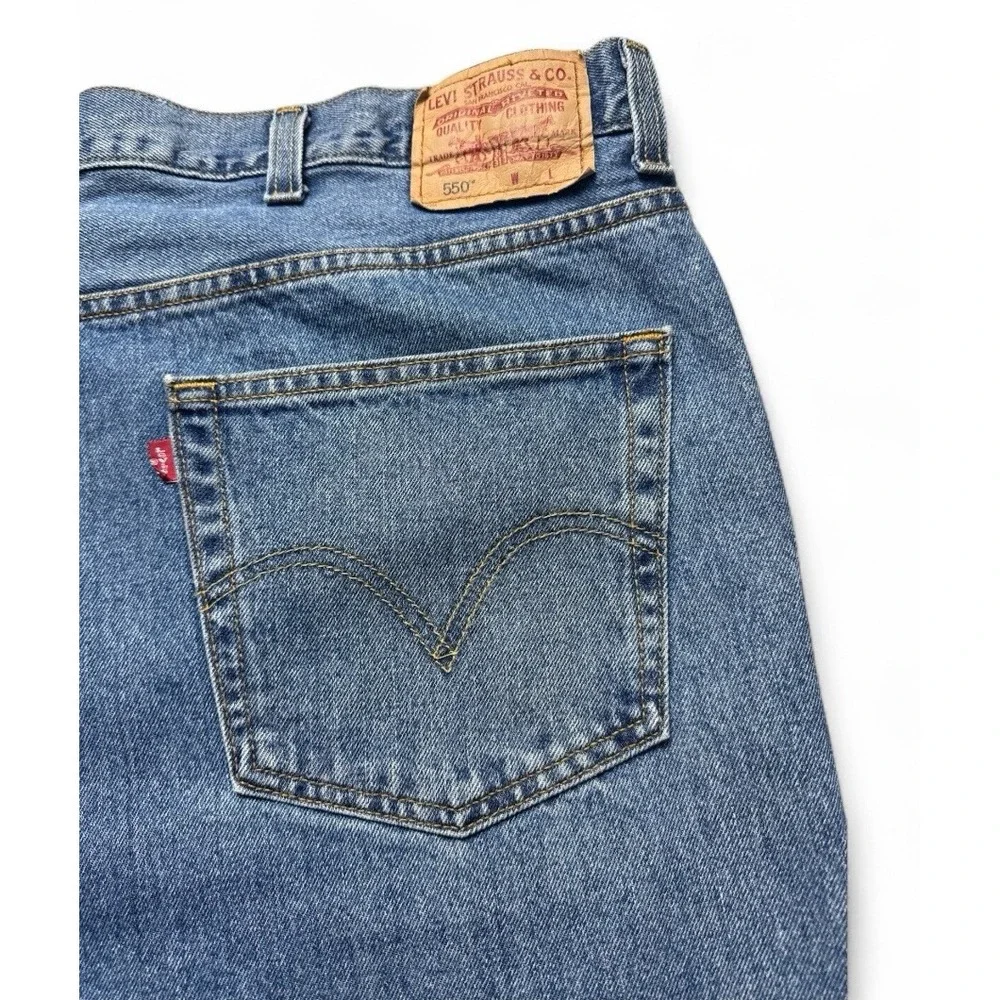 Levi's 550 Men's Relaxed Fit Jeans | 100% Cotton Straight Leg Denim | Size 46x30